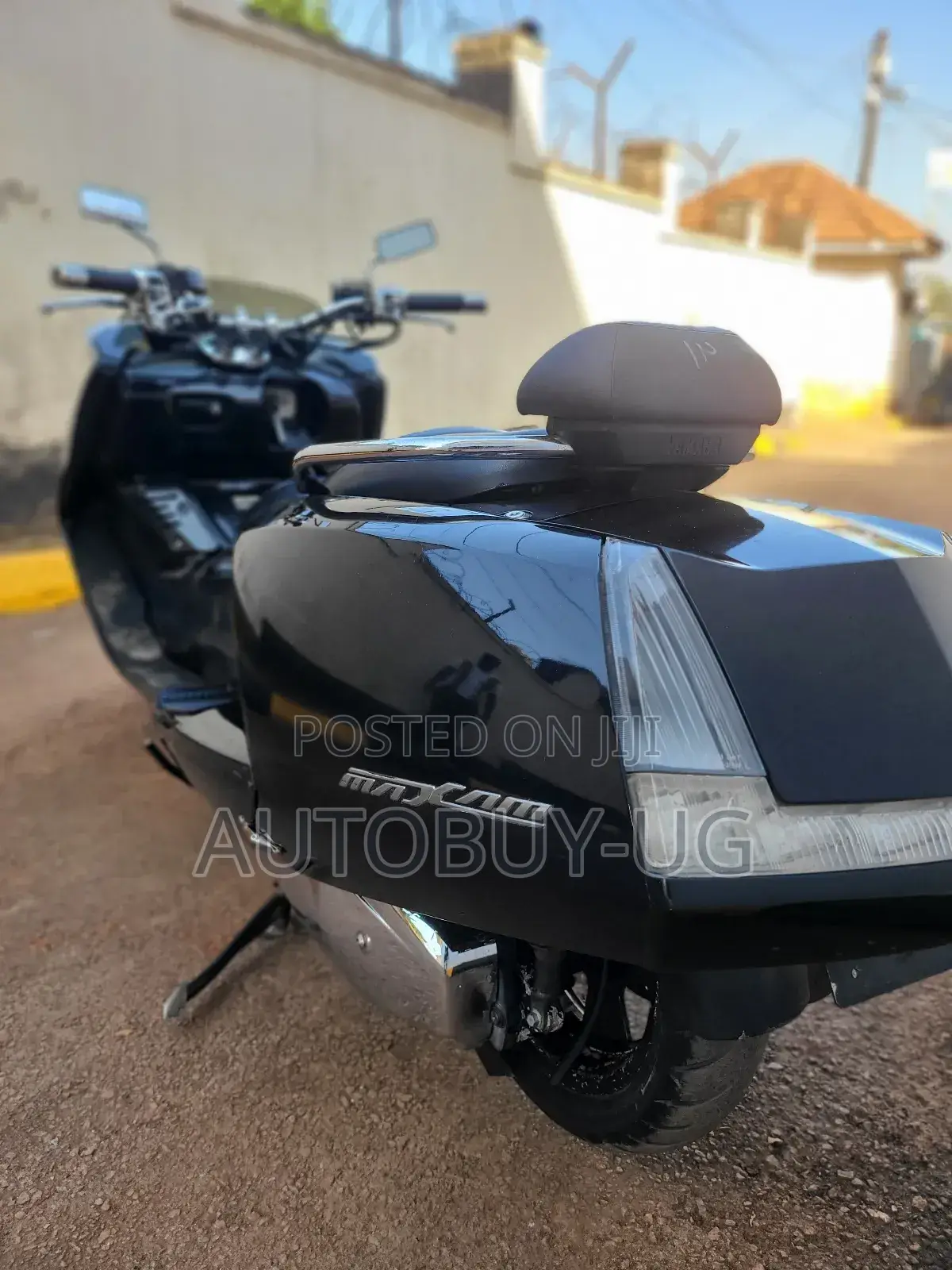 Yamaha 2021 Black