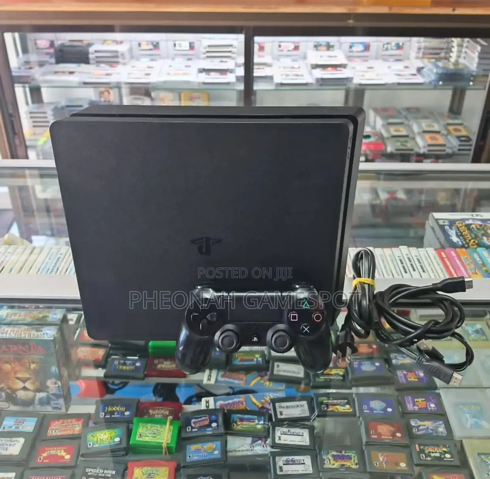 Playstation 4 Slim Ps4 Slim. With 2 Controllers and 10 Games. 500gb
