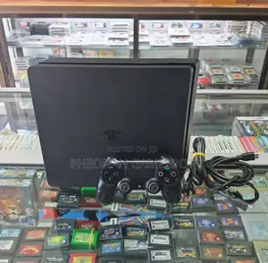 Playstation 4 Slim Ps4 Slim. With 2 Controllers and 10 Games. 500gb