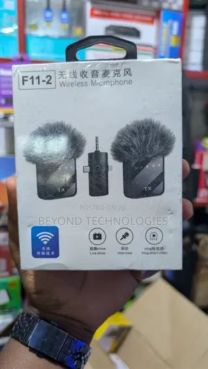 F11-2 Wireless Microphone