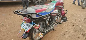 TVS HLX 125 2022 Red