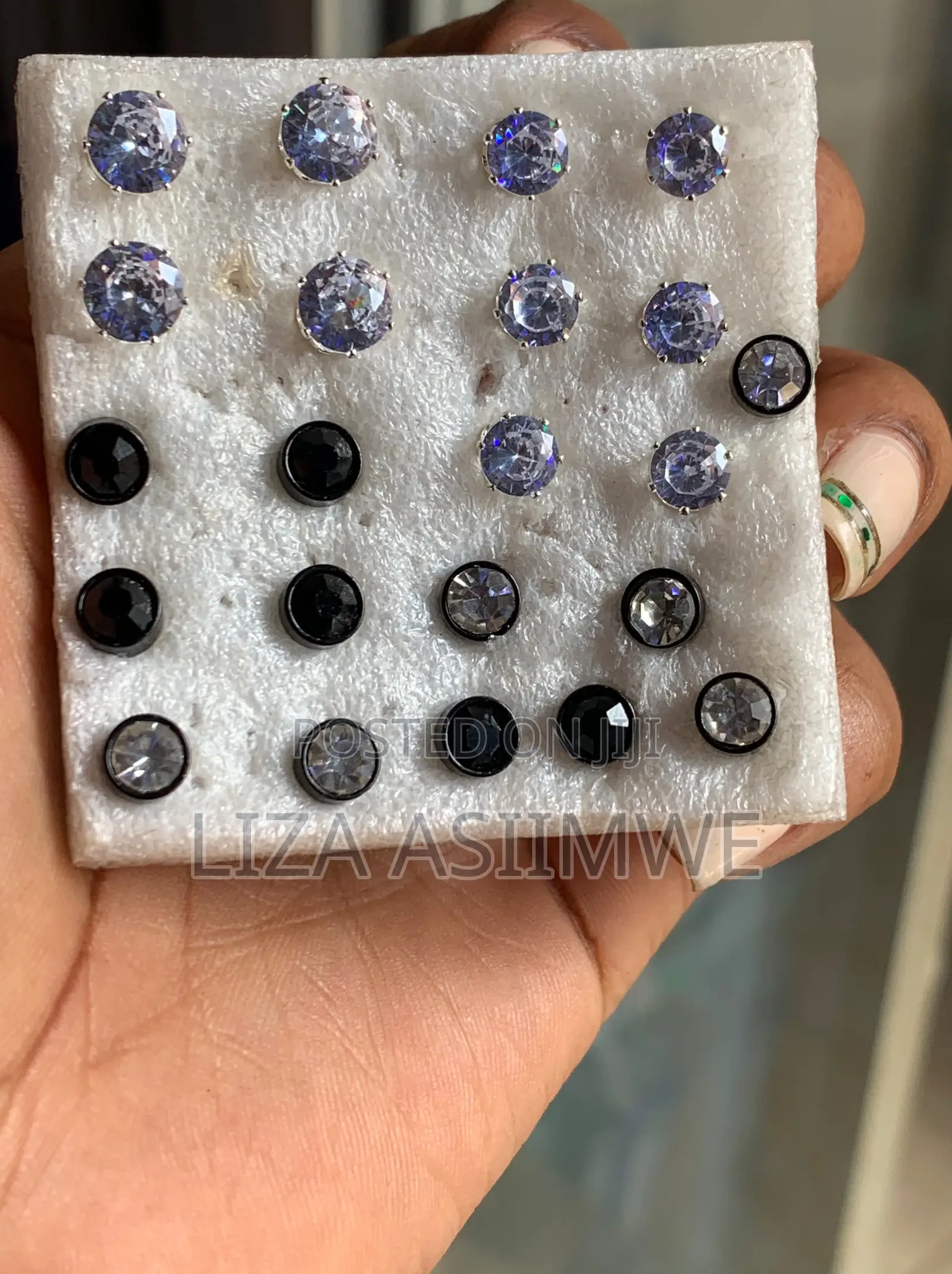 Pairs of Stud Earrings Clear Faceted Stones and Black (Unisex)