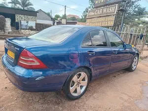 Mercedes-Benz C200 2004 Blue