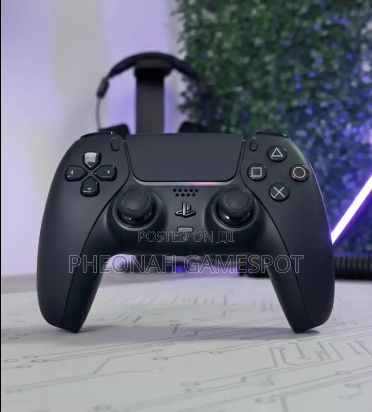 Playstation 5 Controller. Midnight Black
