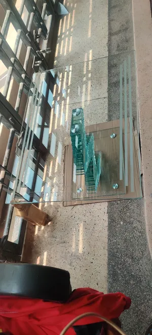 Single Stand Glass Table