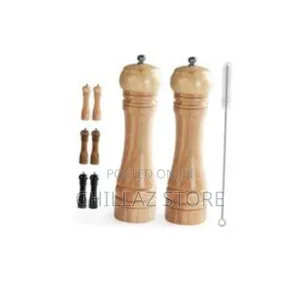 Wood Salt and Pepper Grinder.