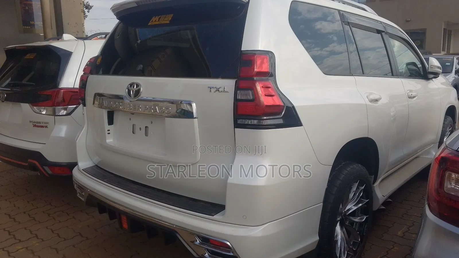 Toyota Land Cruiser Prado 4.0 Petrol TX-L 2017 White