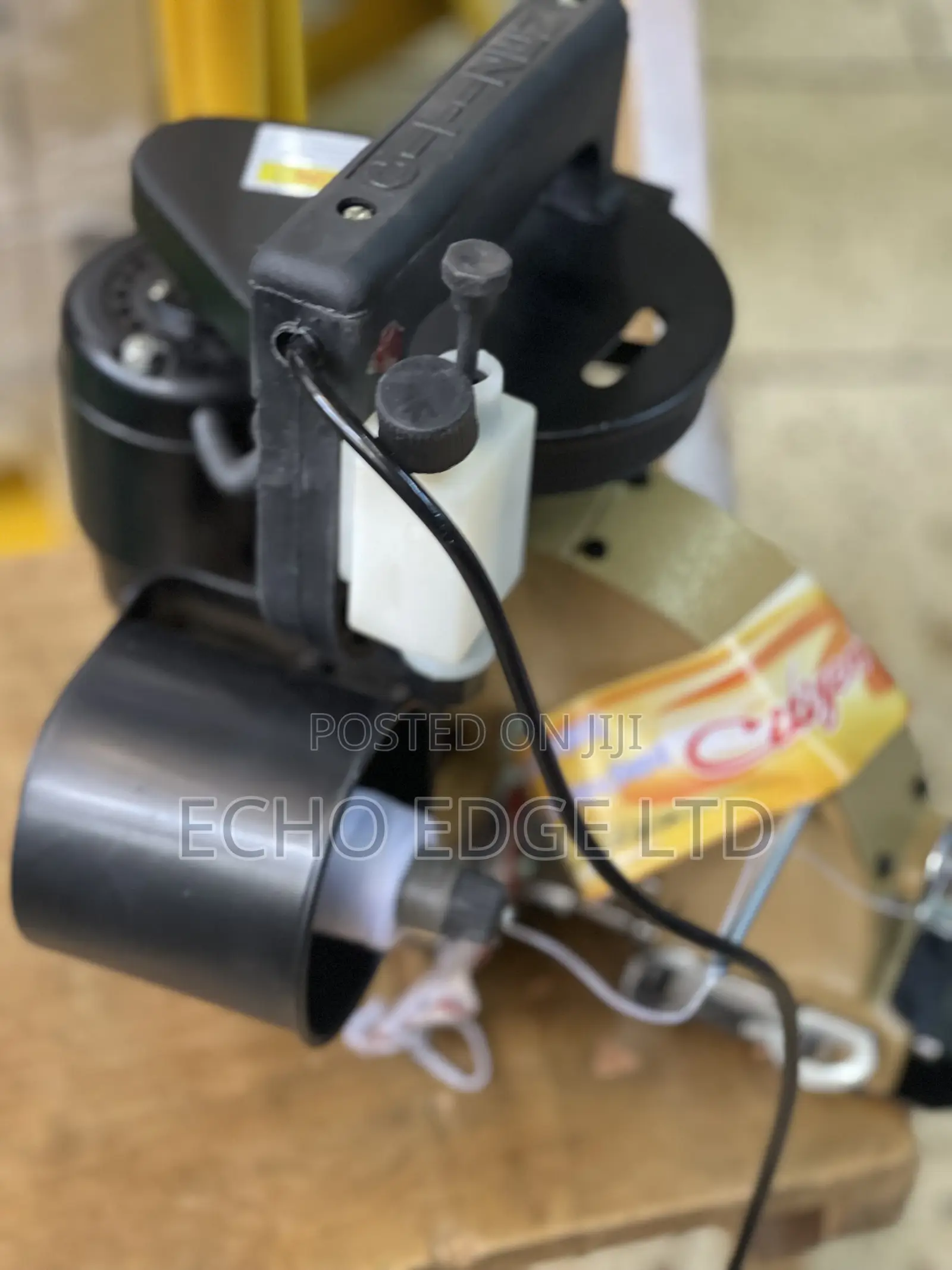 Bag Closer Machine