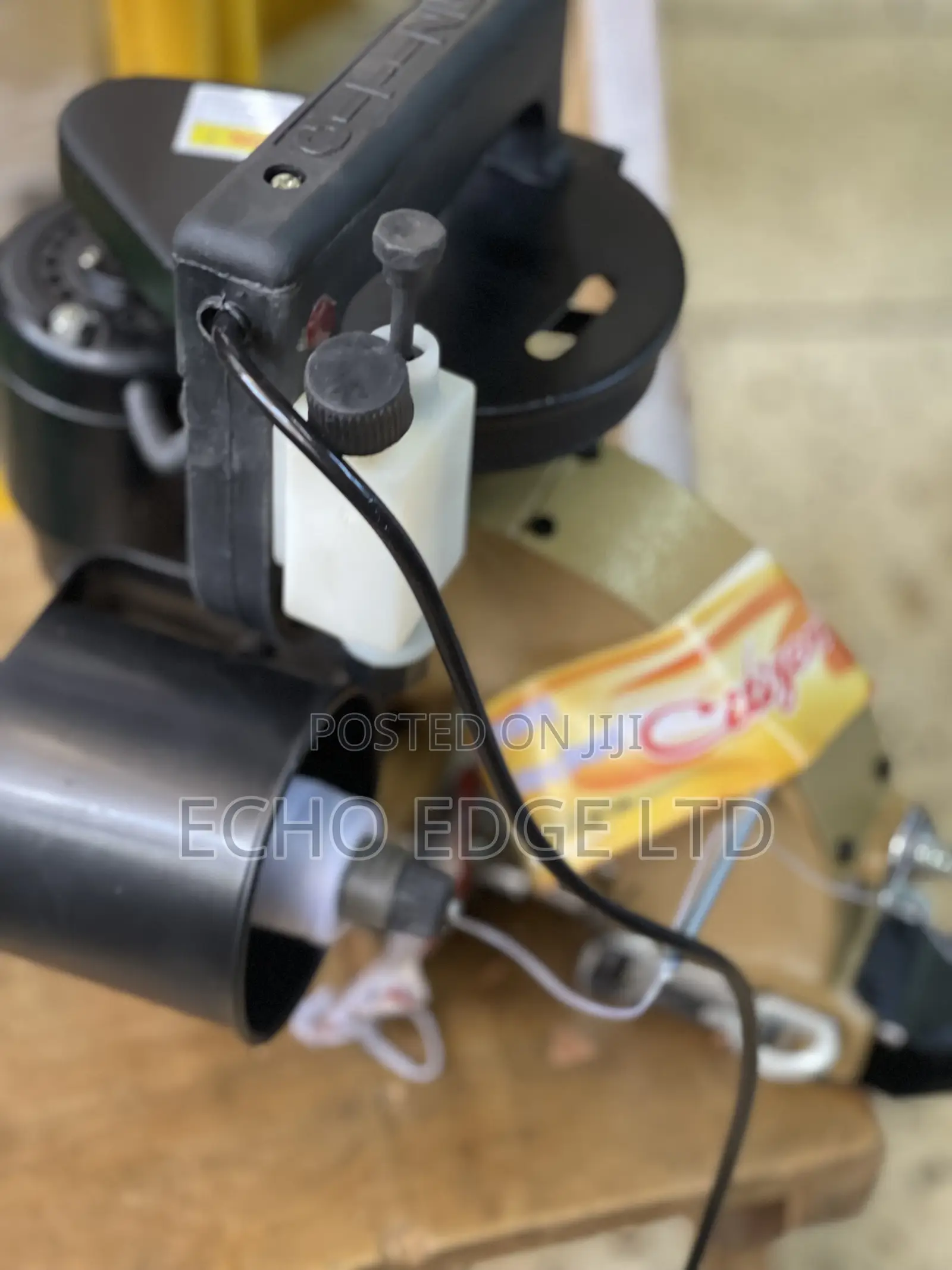 Bag Closer Machine