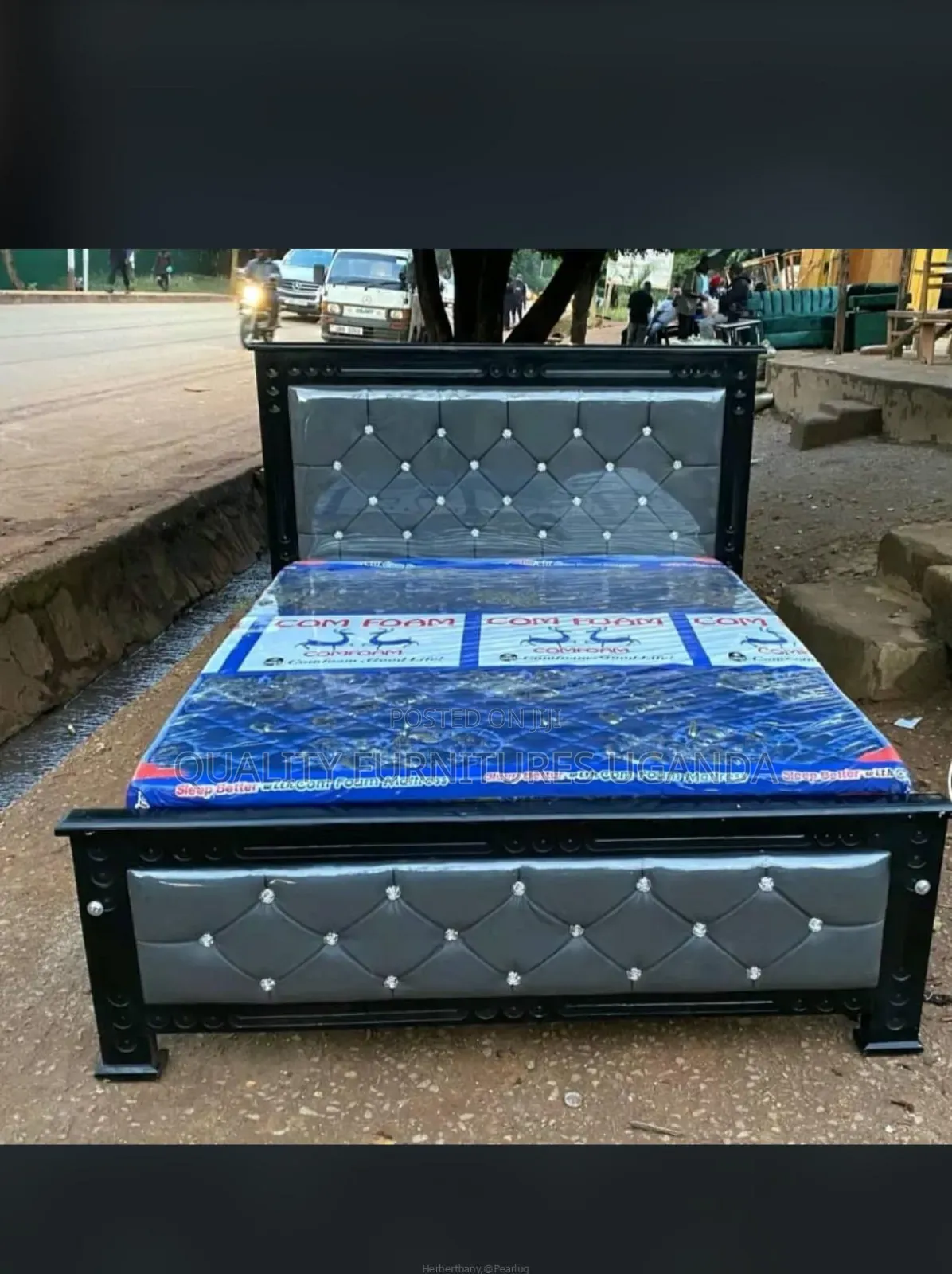 5*6 Black and Gray Bed