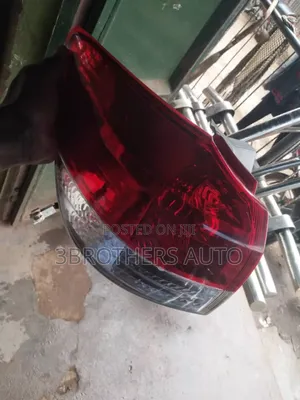 Wish Newshape Tail Light(Left)
