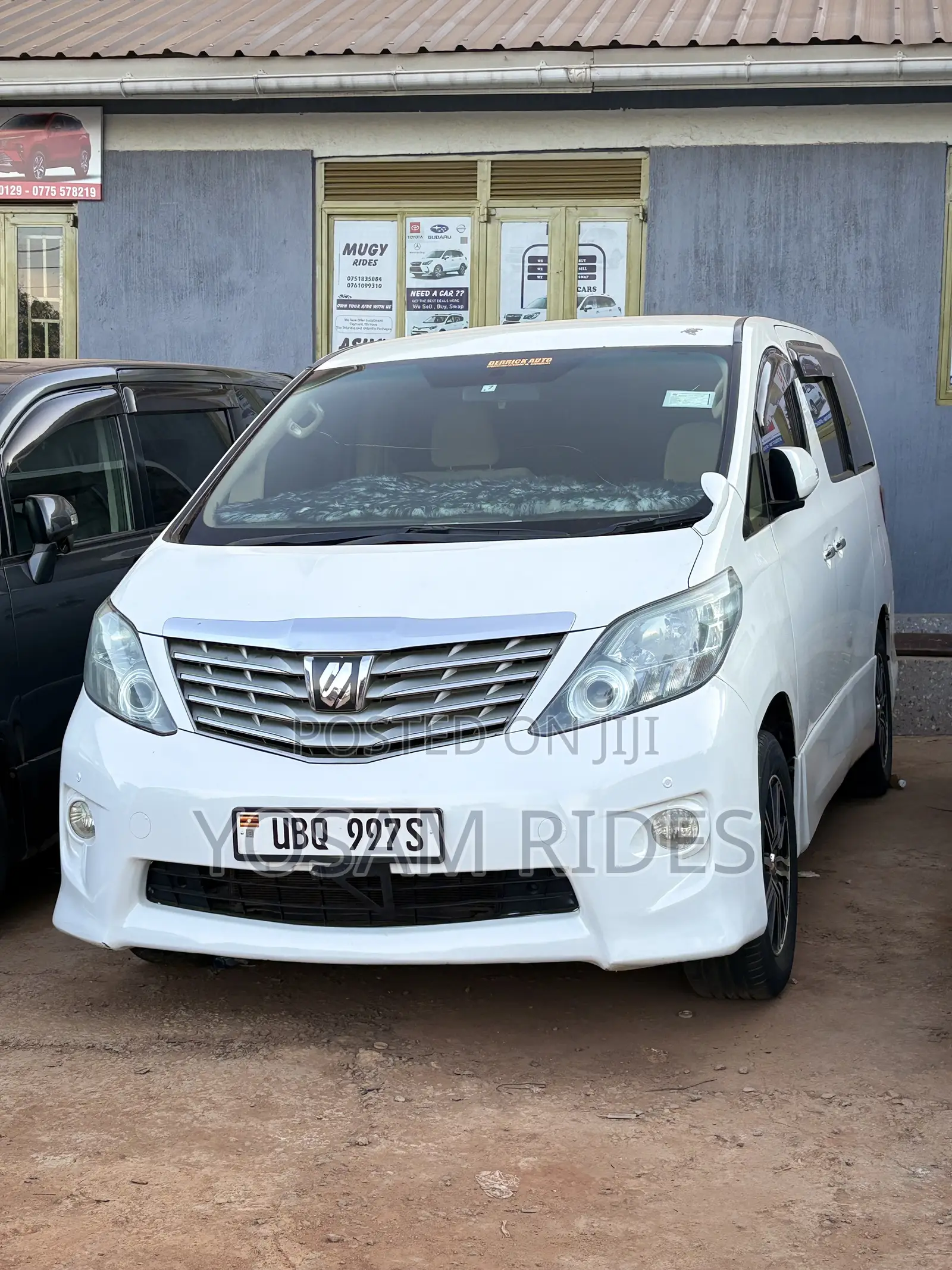 Toyota Alphard 2.4 Petrol FWD 2010 White