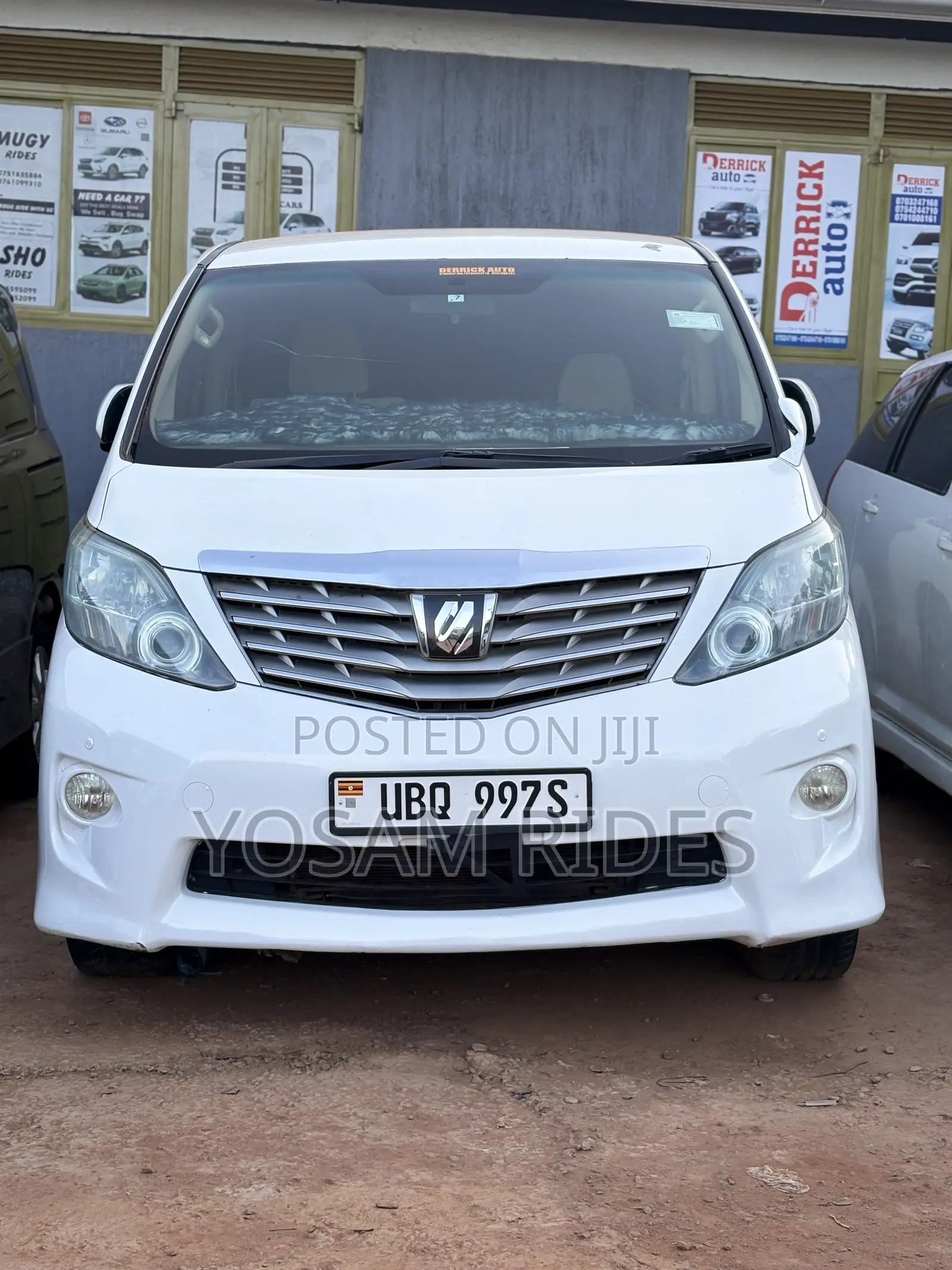 Toyota Alphard 2.4 Petrol FWD 2010 White
