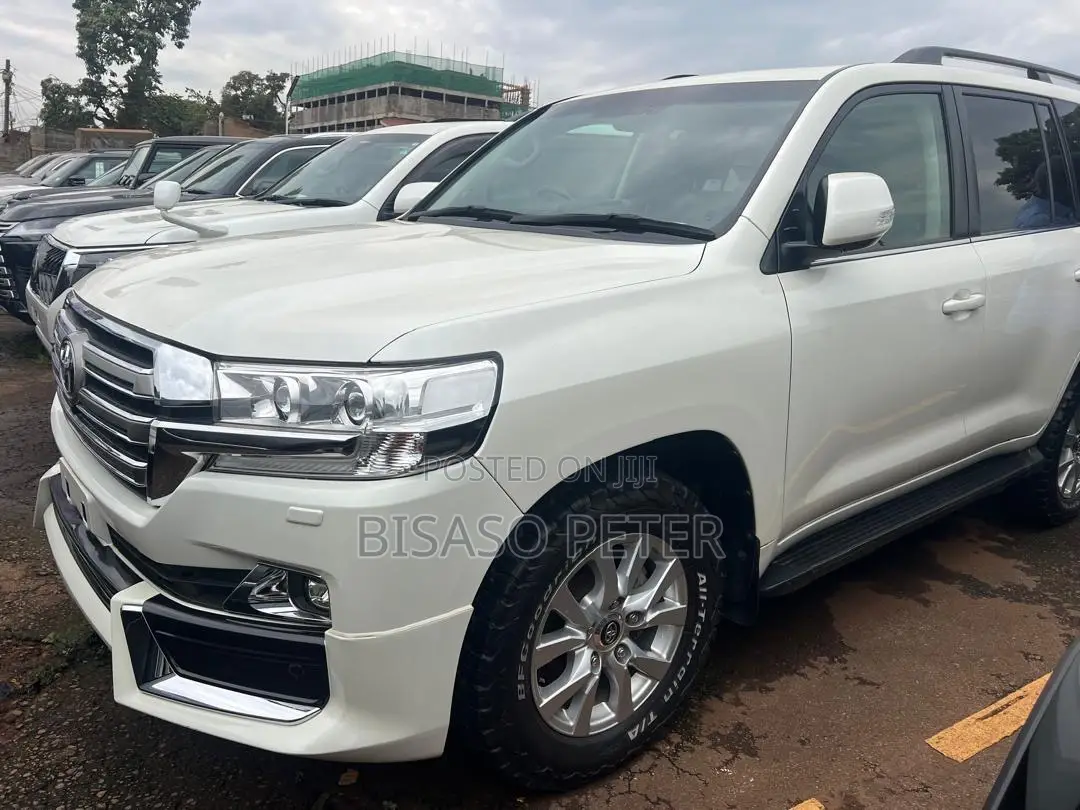 Toyota Land Cruiser 4.5 V8 TD 2020 White