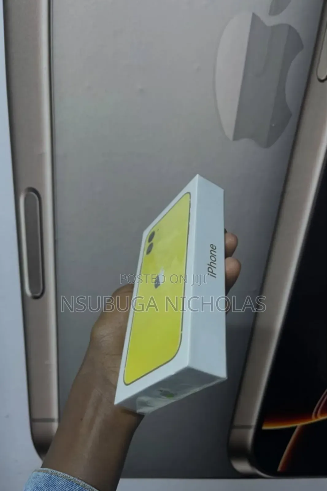 New Apple iPhone 11 128 GB Yellow