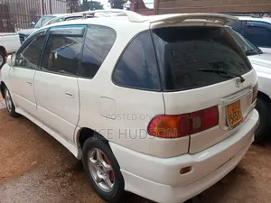 Toyota Ipsum 1999 Off white