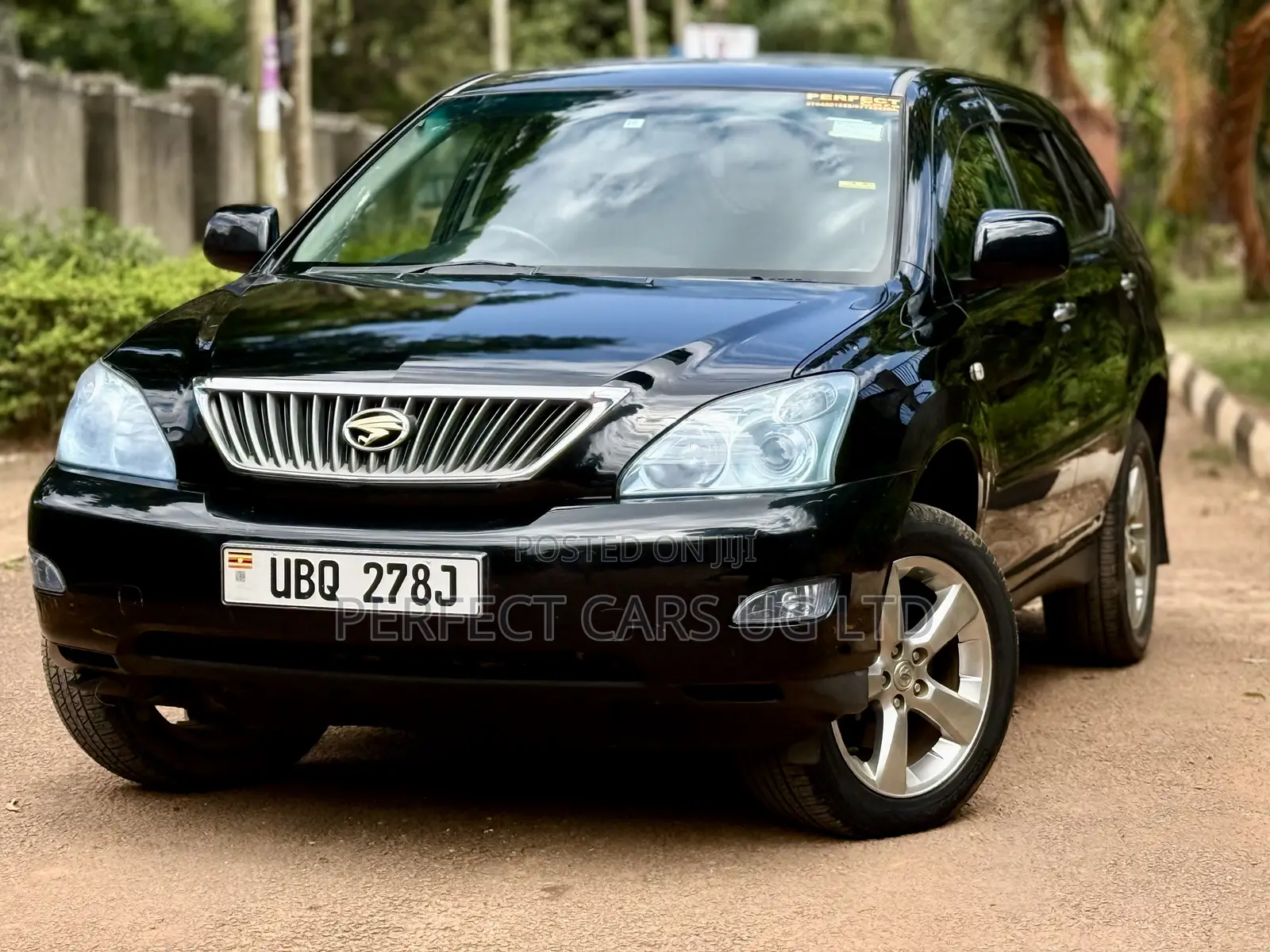 Toyota Harrier 2.4 2010 Black