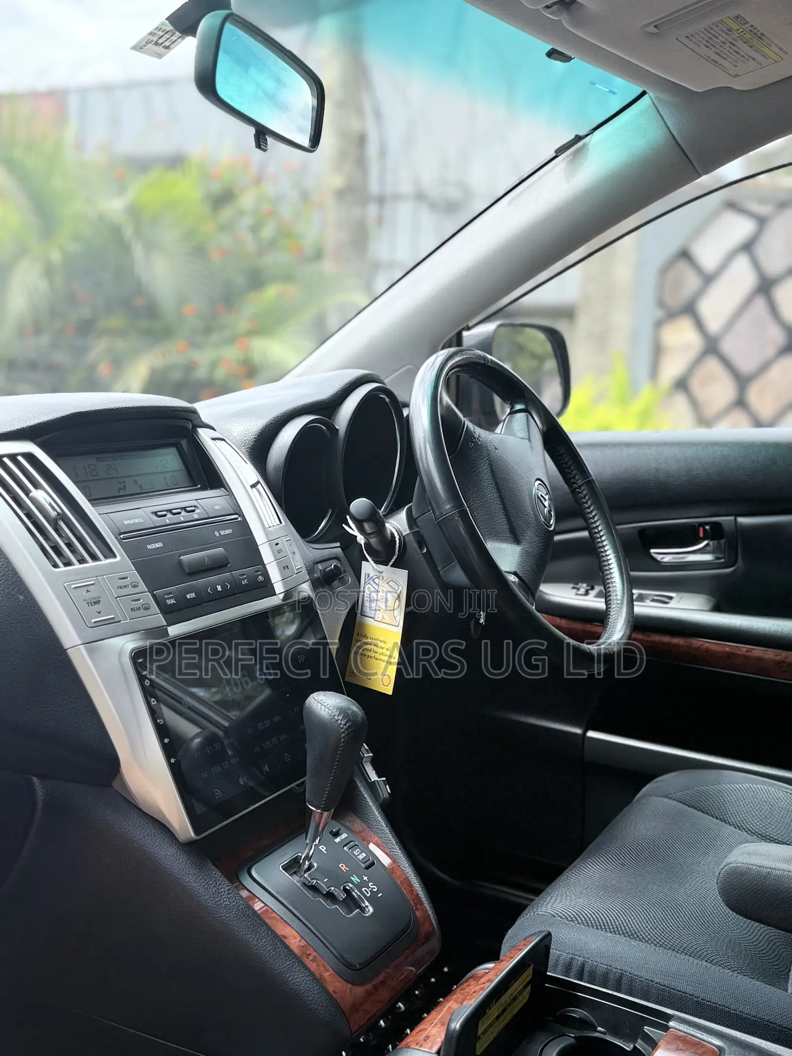 Toyota Harrier 2.4 2010 Black