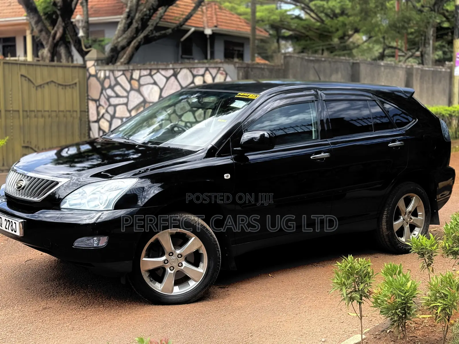Toyota Harrier 2.4 2010 Black