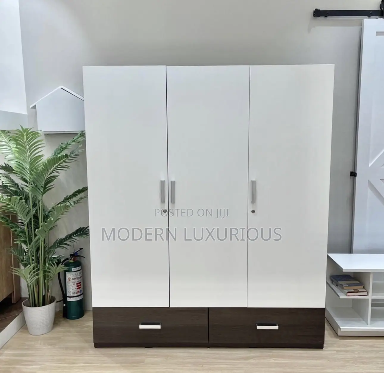 /Wardrobe /in Furniture/ Uganda Wardrobe / Free Delivery Thanks
