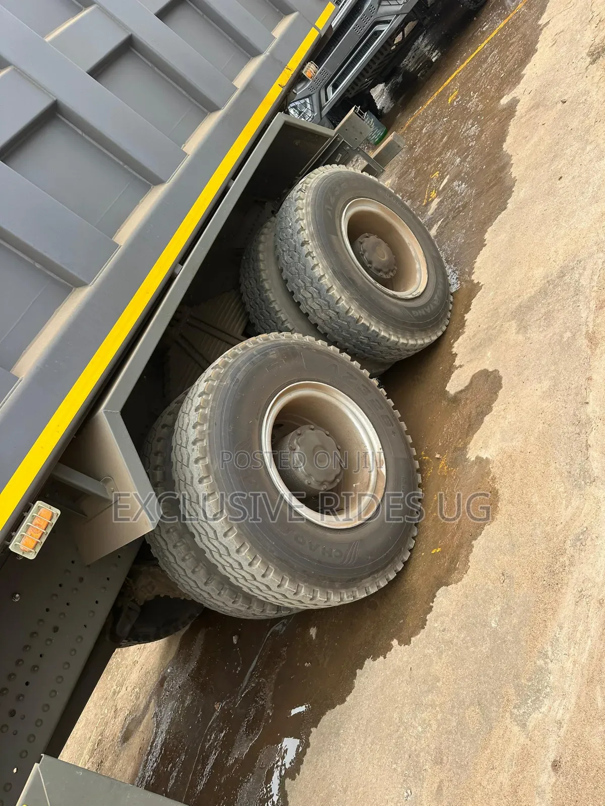 Howo Sintruck 2025 Gray