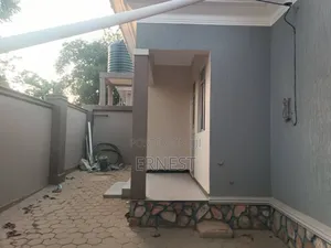 Brandnew 4 Bedroom House at Kira Mamerito on 15 Decimals Titled Plot