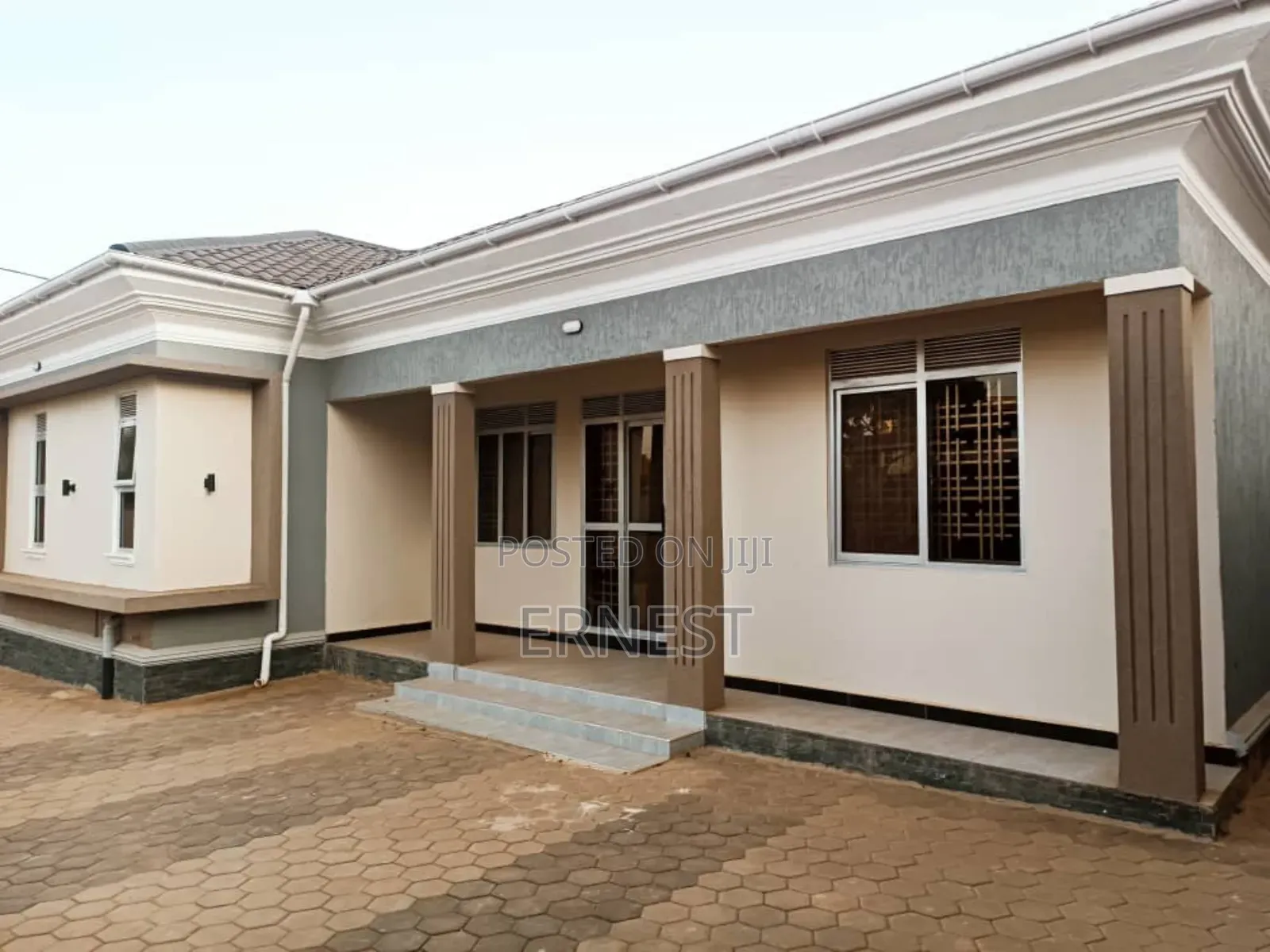 Brandnew 4 Bedroom House at Kira Mamerito on 15 Decimals Titled Plot