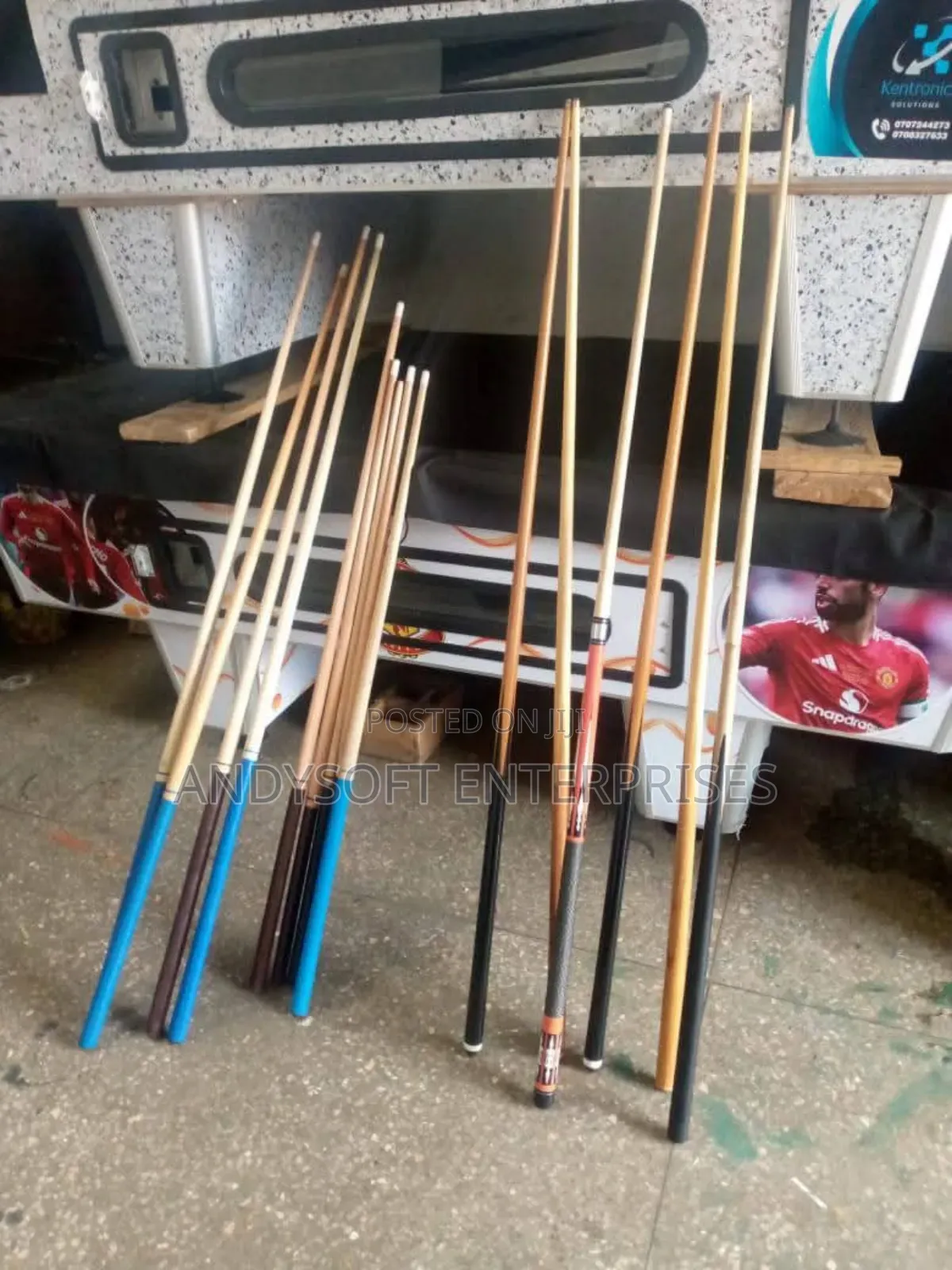 End of Year Christmas Pool Tables With Stone Slate