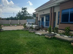 Furnished 4bdrm Bungalow in Kira for sale