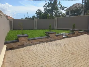 Furnished 4bdrm Bungalow in Kira for sale