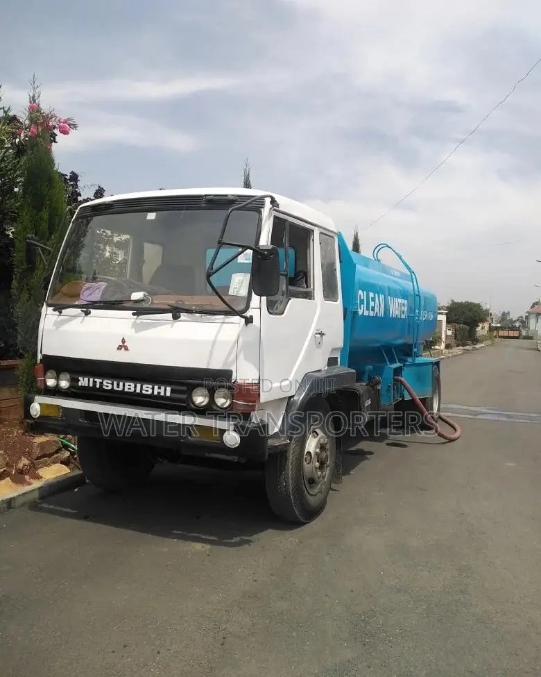 Water Transporters in Jinja