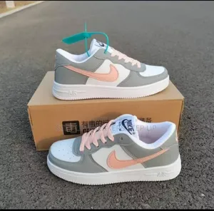 Airforce 1 Ladies Sneakers