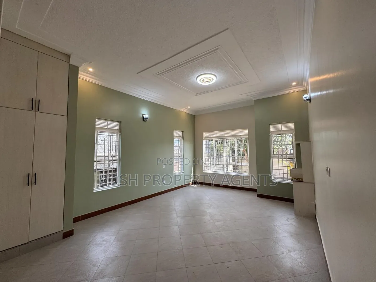3bdrm Bungalow in Kitende Entebbe Road, Central Division for rent