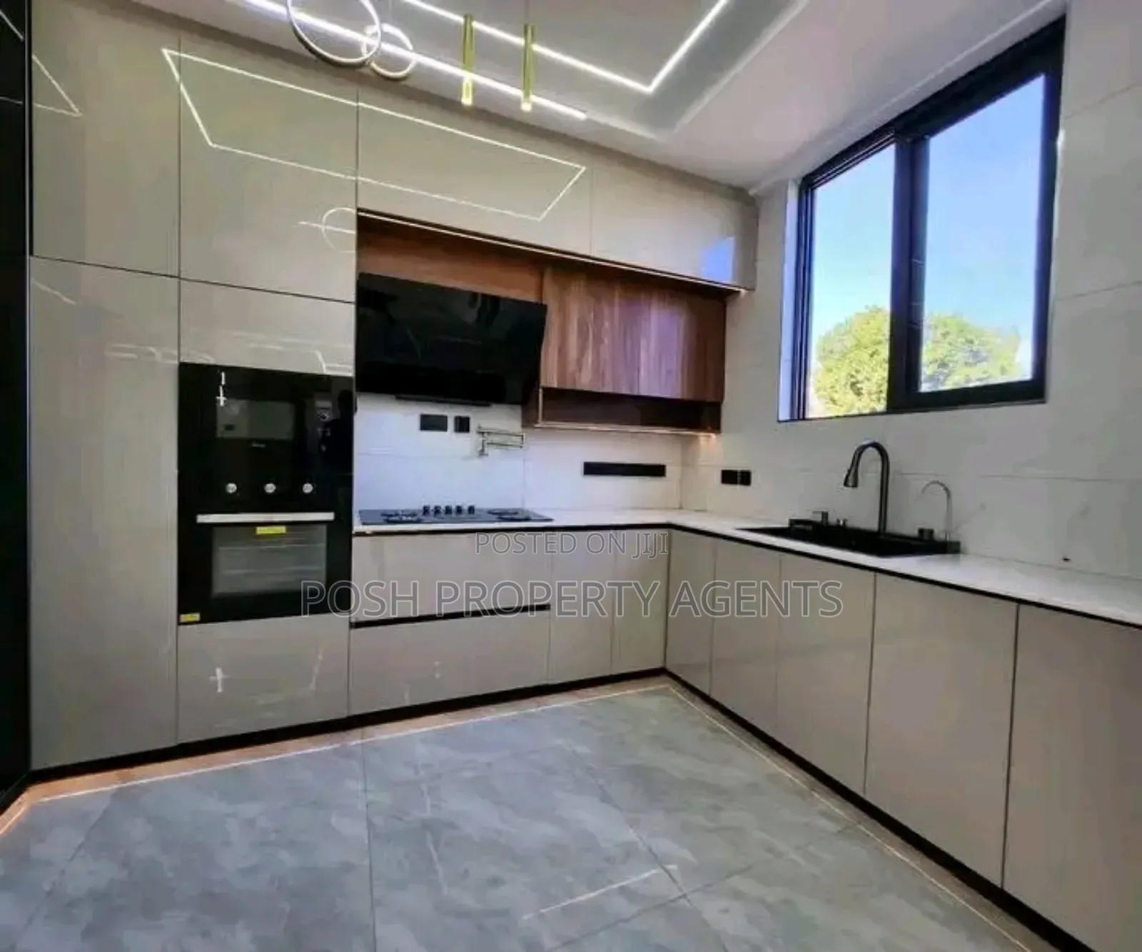 2bdrm Bungalow in Bunga, Central Division for rent