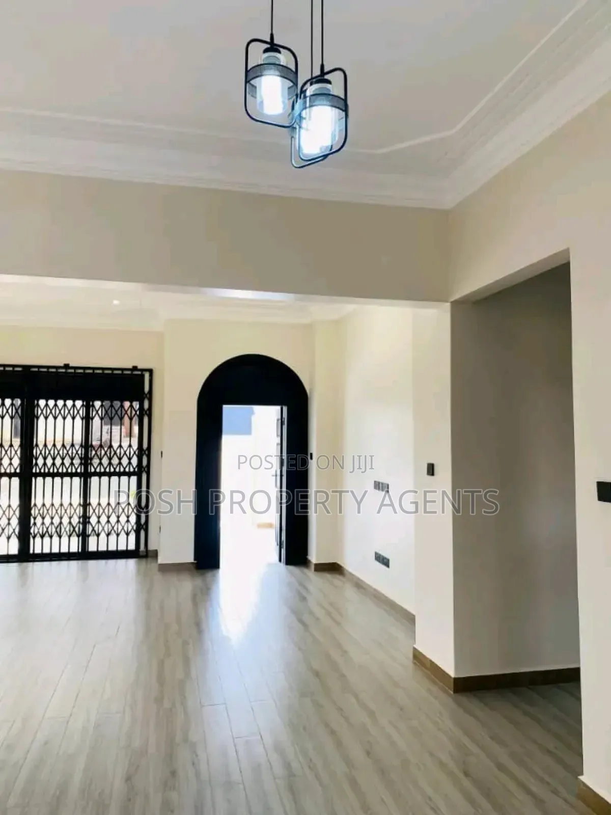 4bdrm Bungalow in Kitende, Central Division for rent