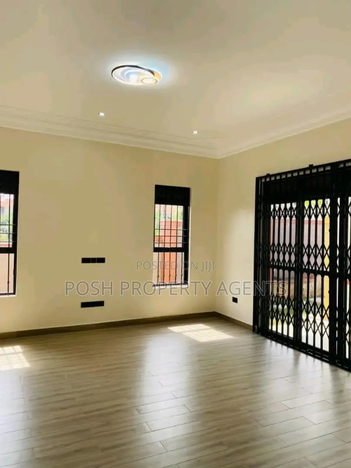 4bdrm Bungalow in Kitende, Central Division for rent