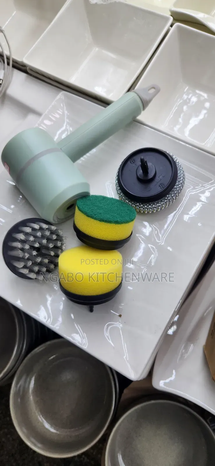 Spin Scrubbing Brush
