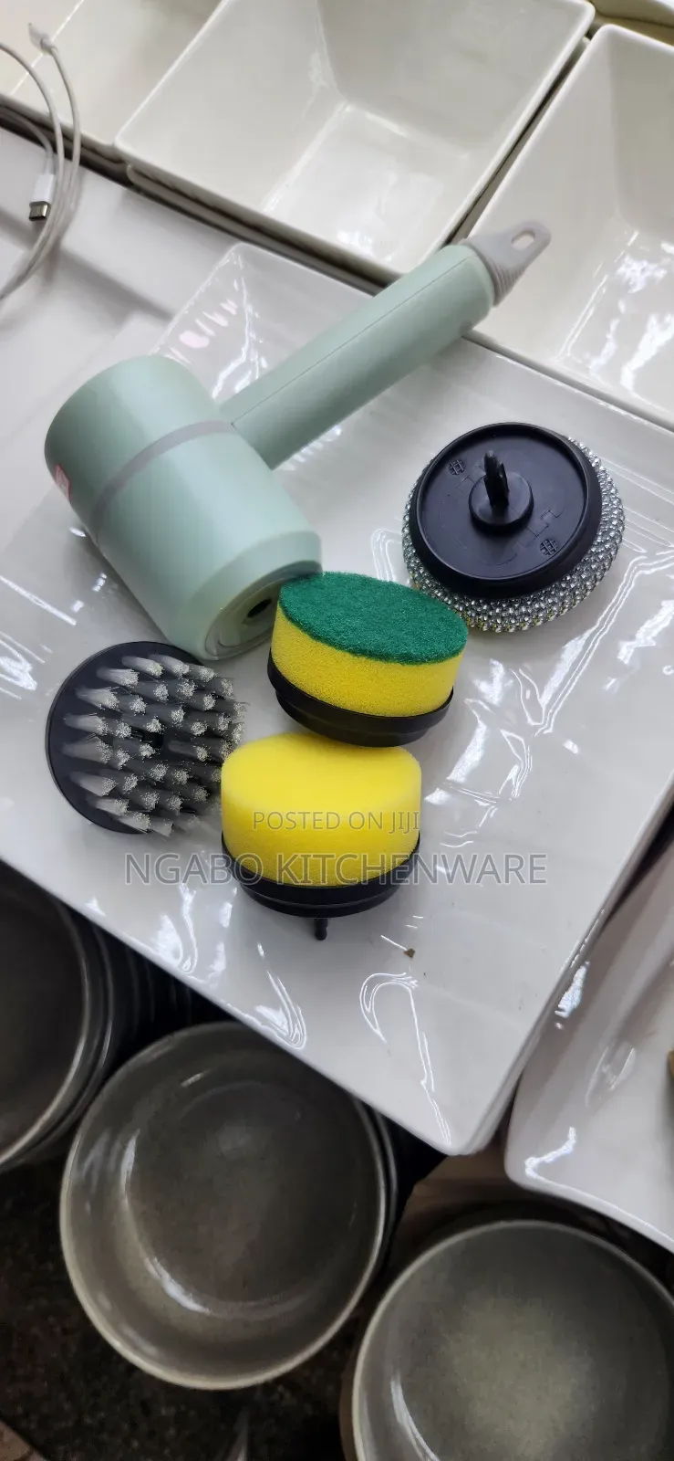 Spin Scrubbing Brush