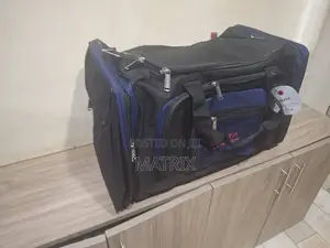 Omaya Large Capacity Travel Cargo Unisex Bag