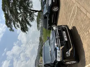 Landcruiser V8’S Available for Self Drive
