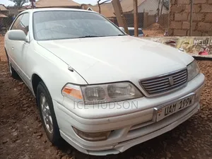 Toyota Mark II 1999 White