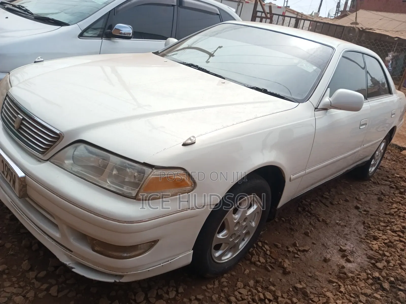 Toyota Mark II 1999 White