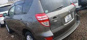 Toyota RAV4 Limited AWD (2.5L 4cyl 6A) 2013 Gray