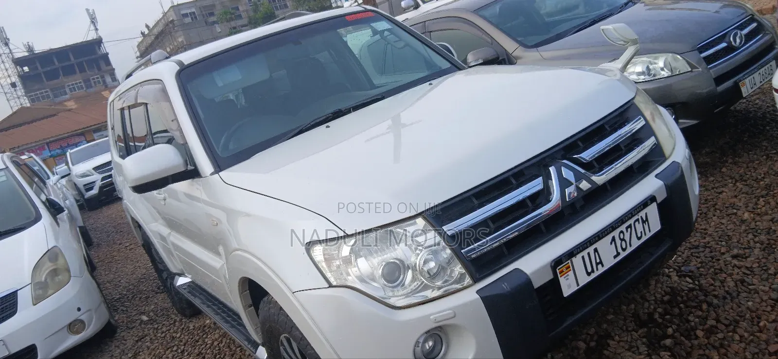 Mitsubishi Pajero 3.0 2011 White