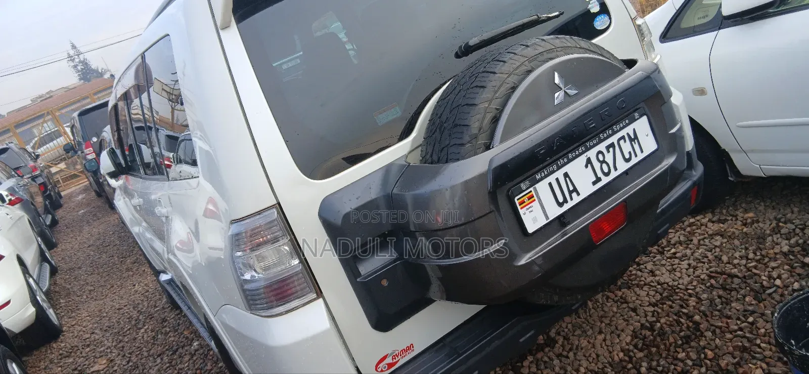 Mitsubishi Pajero 3.0 2011 White