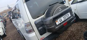 Mitsubishi Pajero 3.0 2011 White