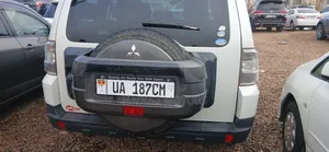 Mitsubishi Pajero 3.0 2011 White