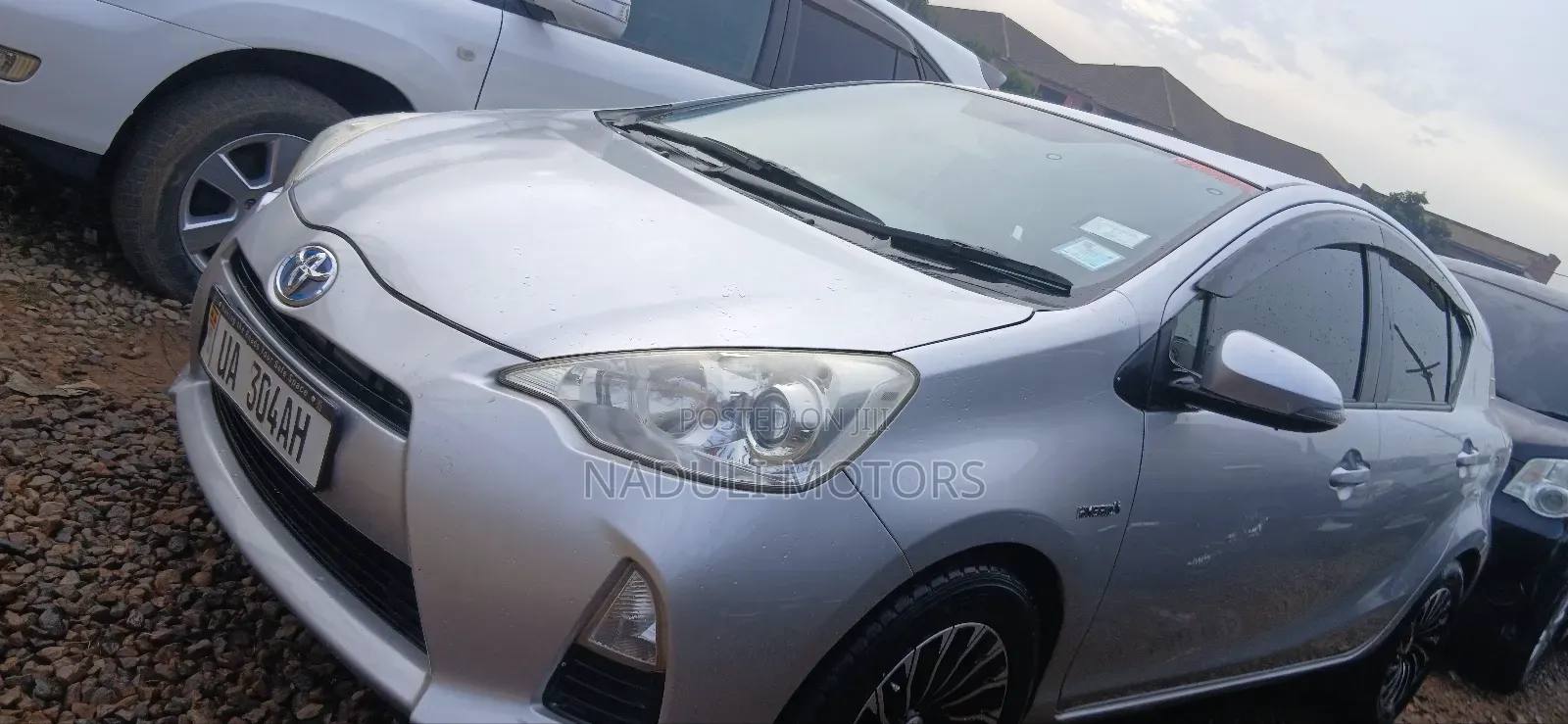 Toyota Aqua 2013 Silver
