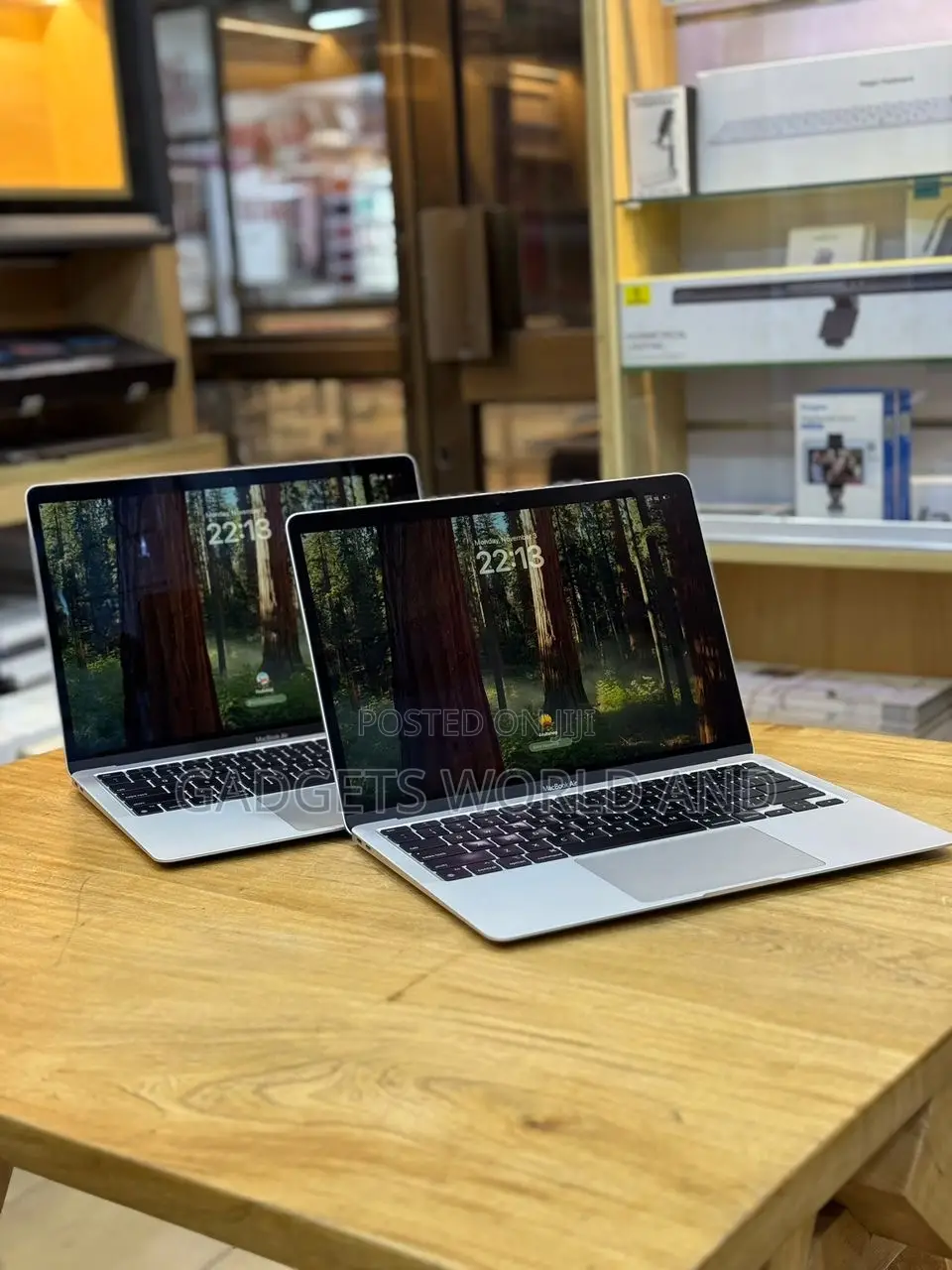 New Laptop Apple MacBook Air 2020 M1 8GB Apple M1 SSD 256GB