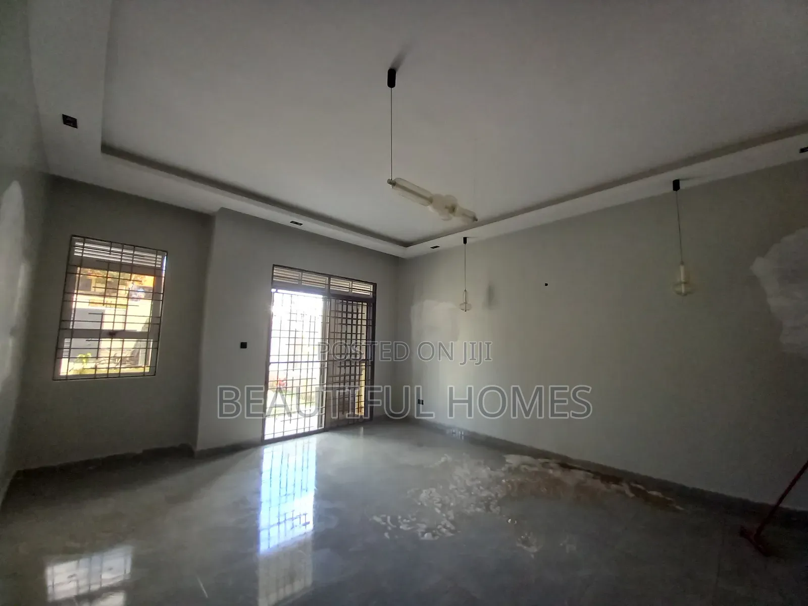 Furnished 5bdrm Bungalow in Kira for sale